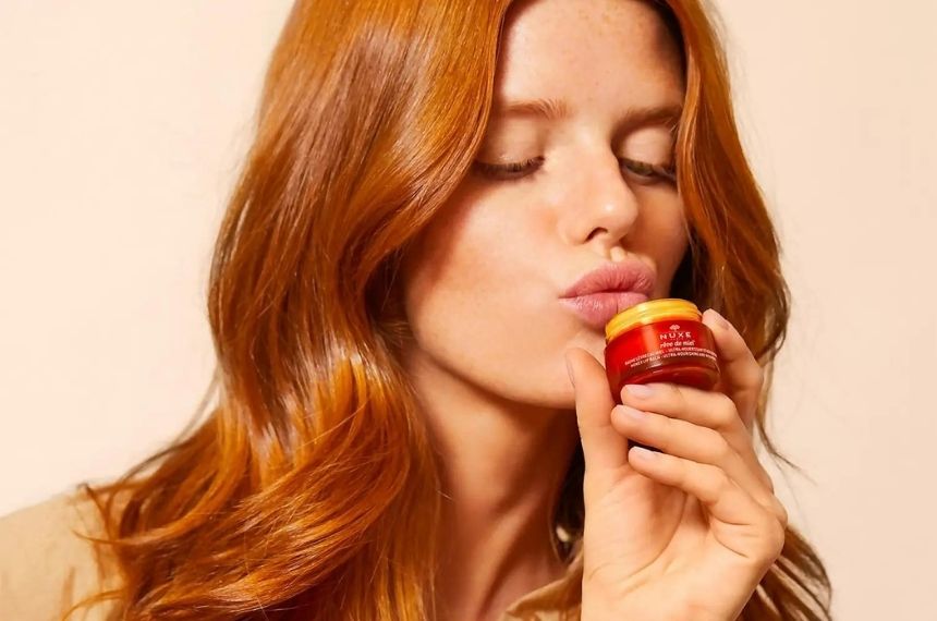 El bálsamo de labios más hidratante del mercado es de NUXE y se vende en  farmacia - FarmaMálaga