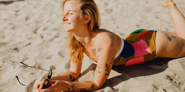Cómo cuidar al máximo tus tatuajes en verano